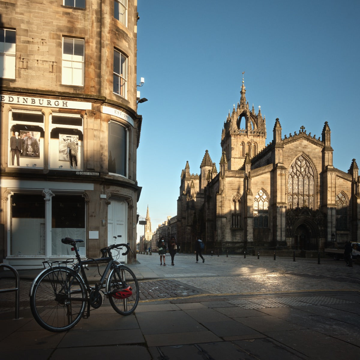 St Giles' Street and cathedral on the Royal Mile