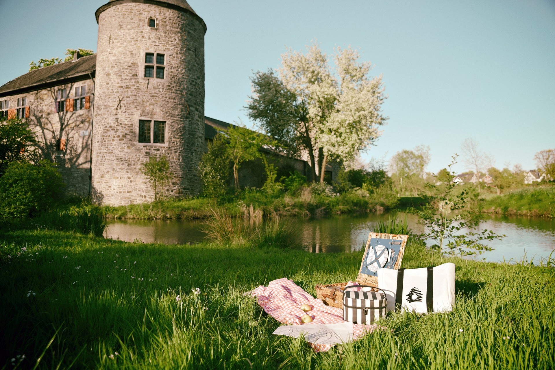 Is this the perfect spot for a picnic? Arguably, yes, as long as there aren't midgies constantly buzzing around your head...