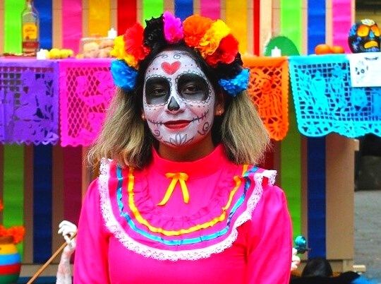 Maquiagem Feminina de Camavera Mexicana