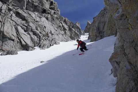 Lauren skiing powder in a couloir at 12,000' in California's Eastern Sierra.