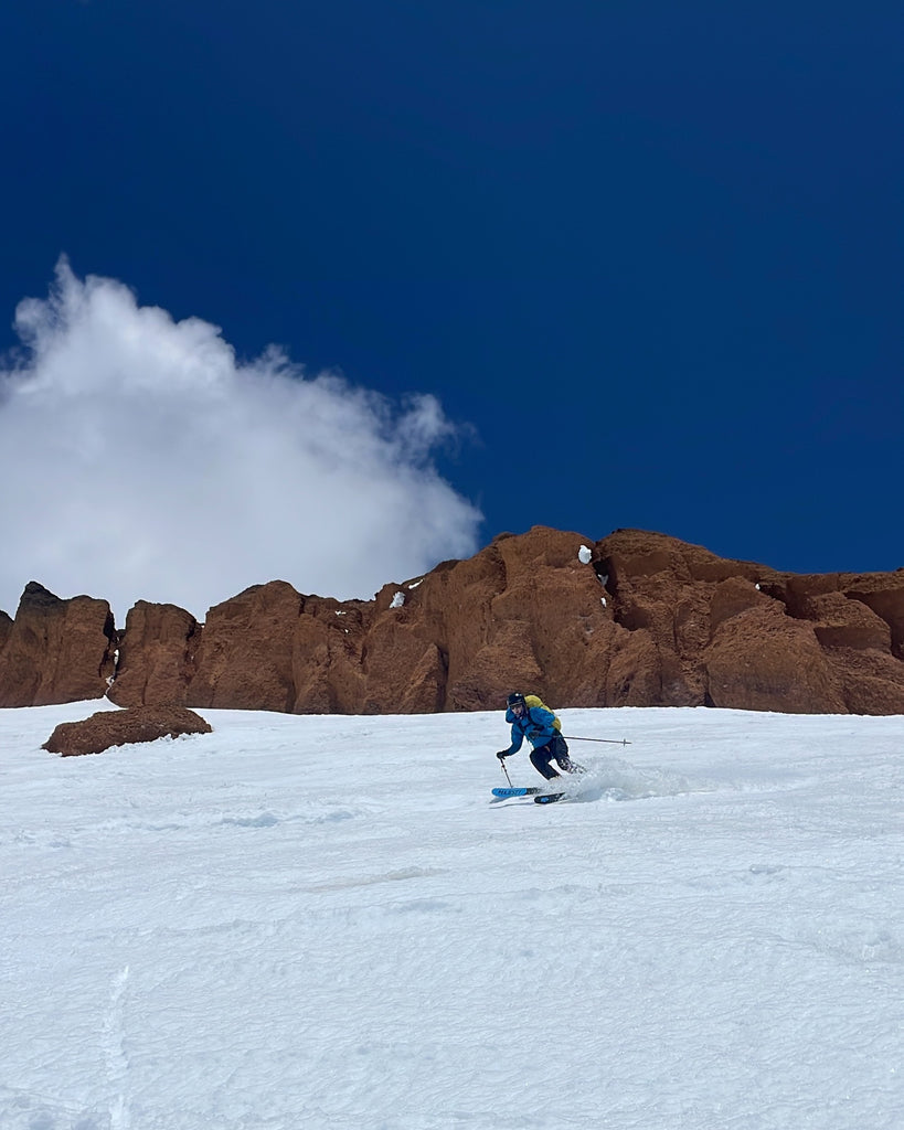 Red Banks skiing Mt Shasta 