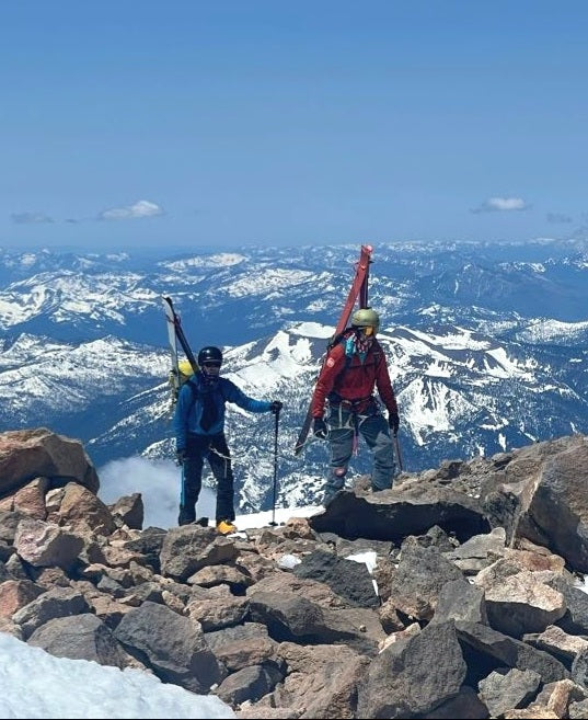 Nearing the summit of Mt Shasta 