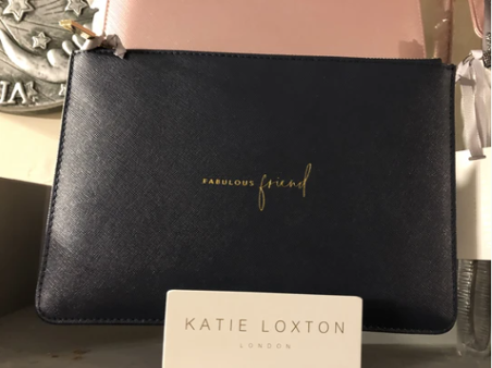 Friends Pouch