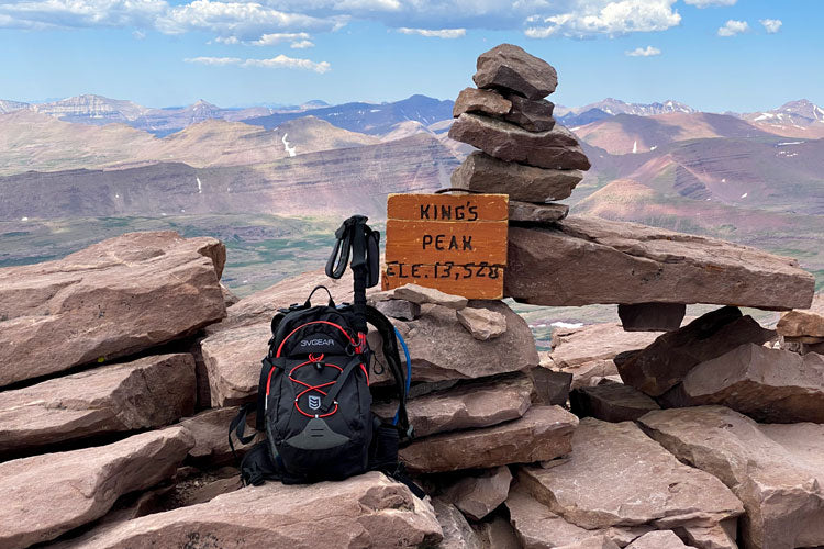 hiking kings peak in utah - 3v gear