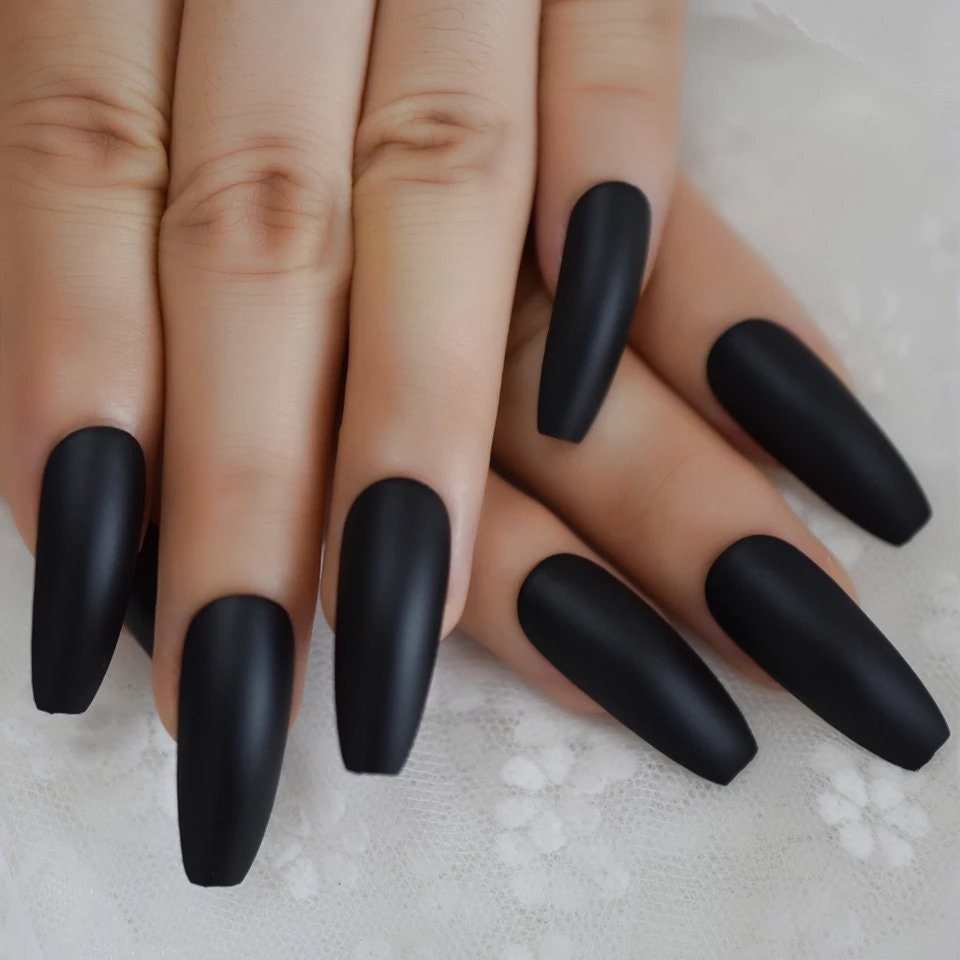 matte black acrylic nails