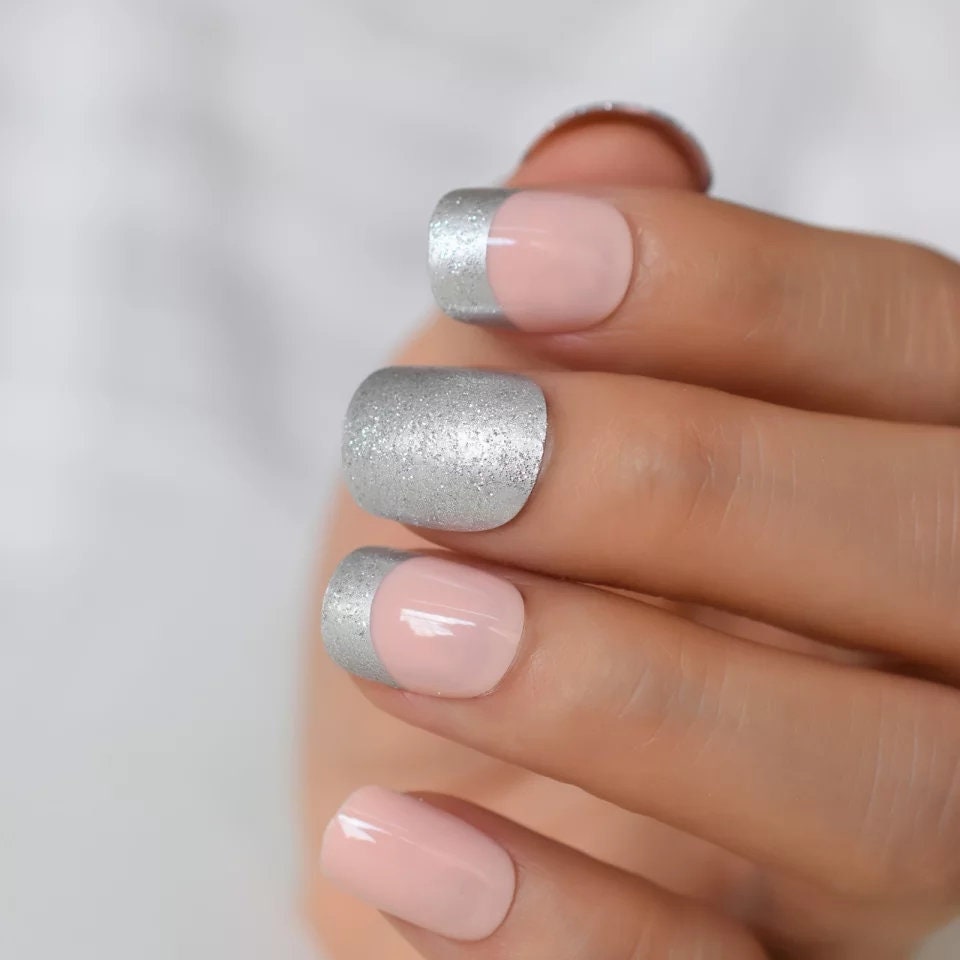 tweet Tahiti handicap 24 Unique Short Pink gray silver glitter Press on nails glue on light –  surethings.net