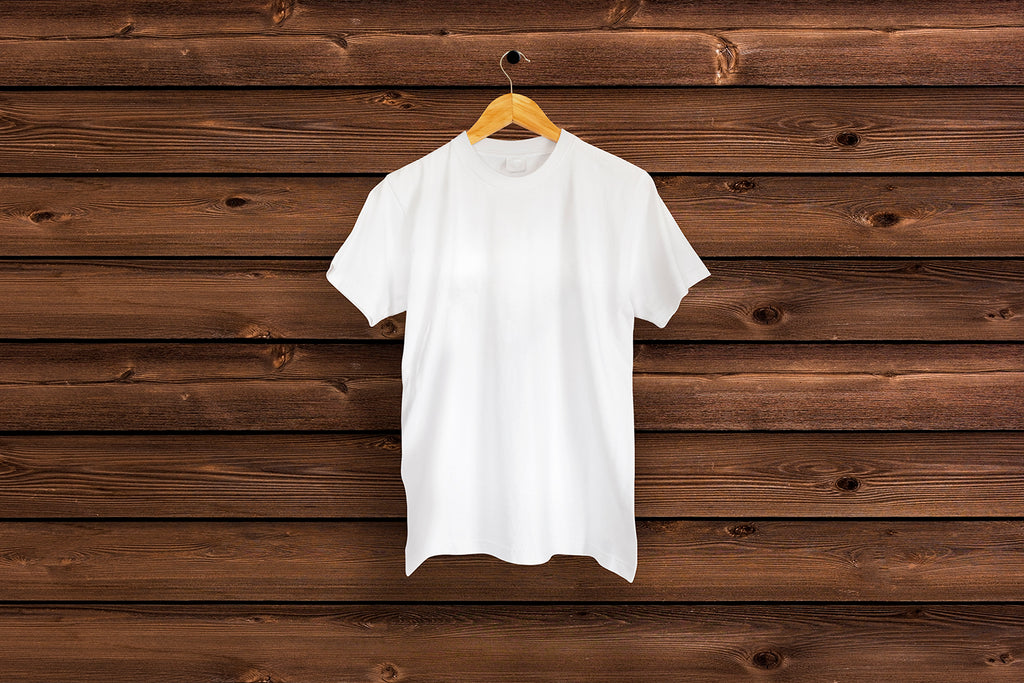 Tシャツの正しい洗濯方法って シワ よれ 色あせ 臭いを防いで長持ちさせよう Daily Cleaners Co