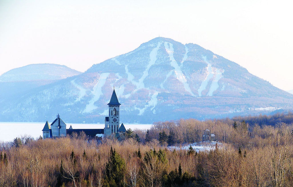 Owl's Head avec une église plus rapprochée