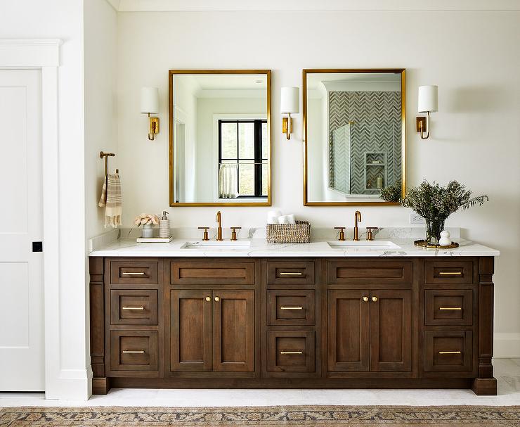 Bathroom vanity and dark wood does gold cabinet handles look good? 