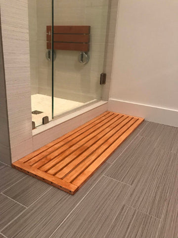 Bamboo mat in bathroom 