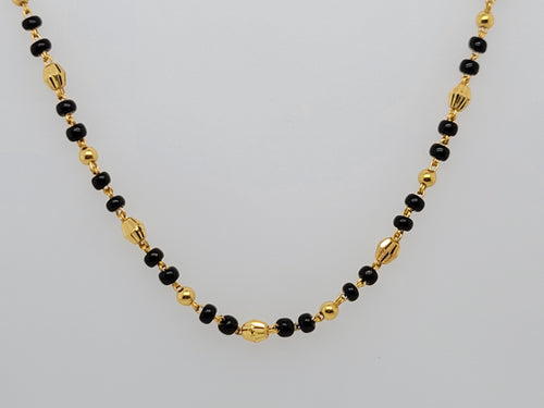 17KY Estate Gold & Black Beads Chain Necklace
