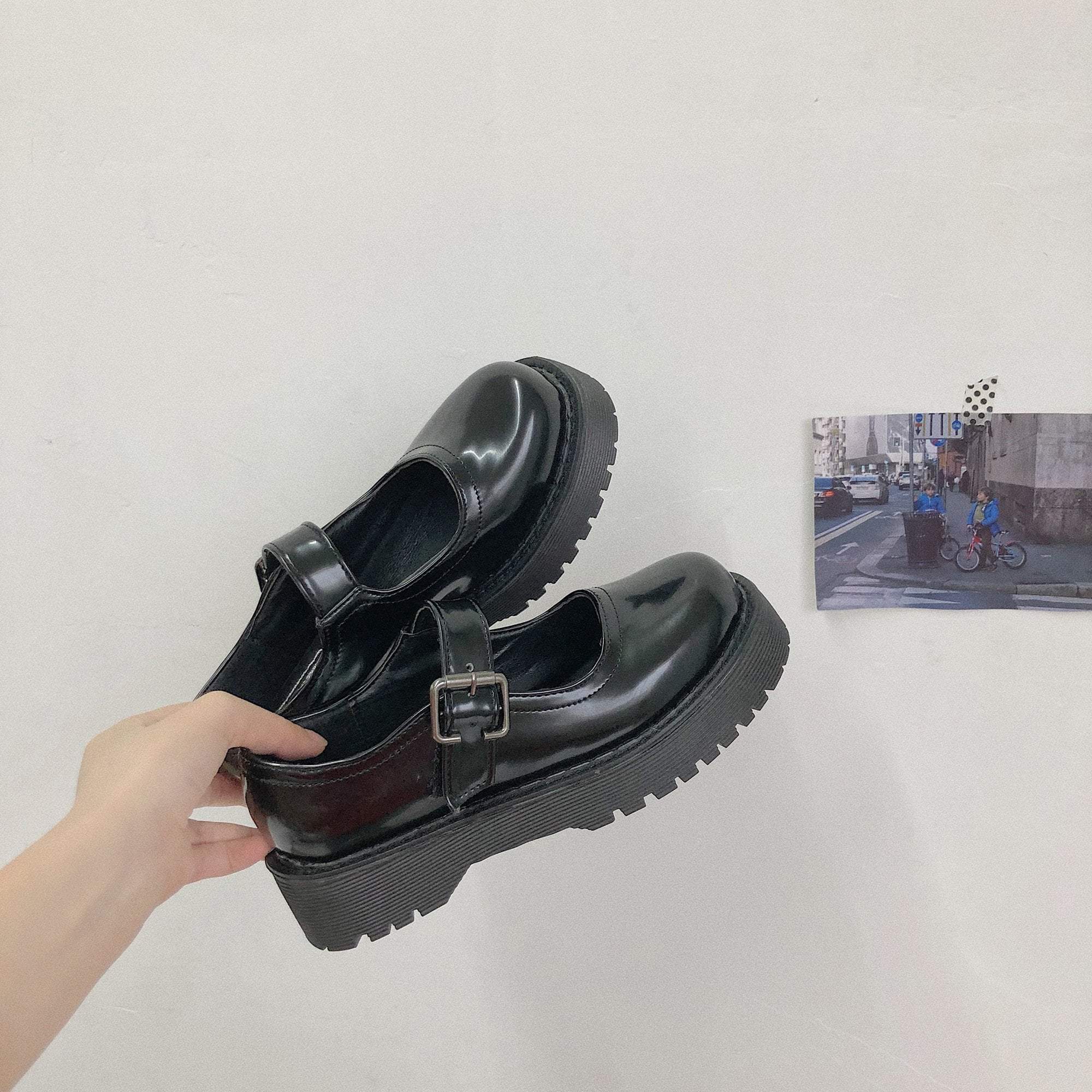 aesthetic platform shoes