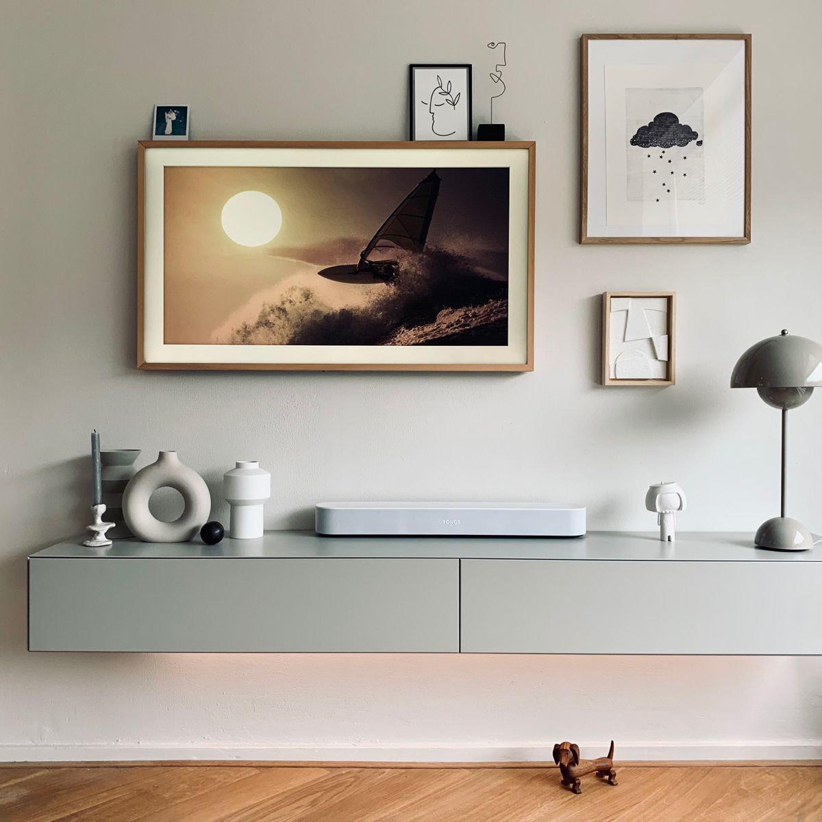 Minimalistic style home featuring Sonos Beam