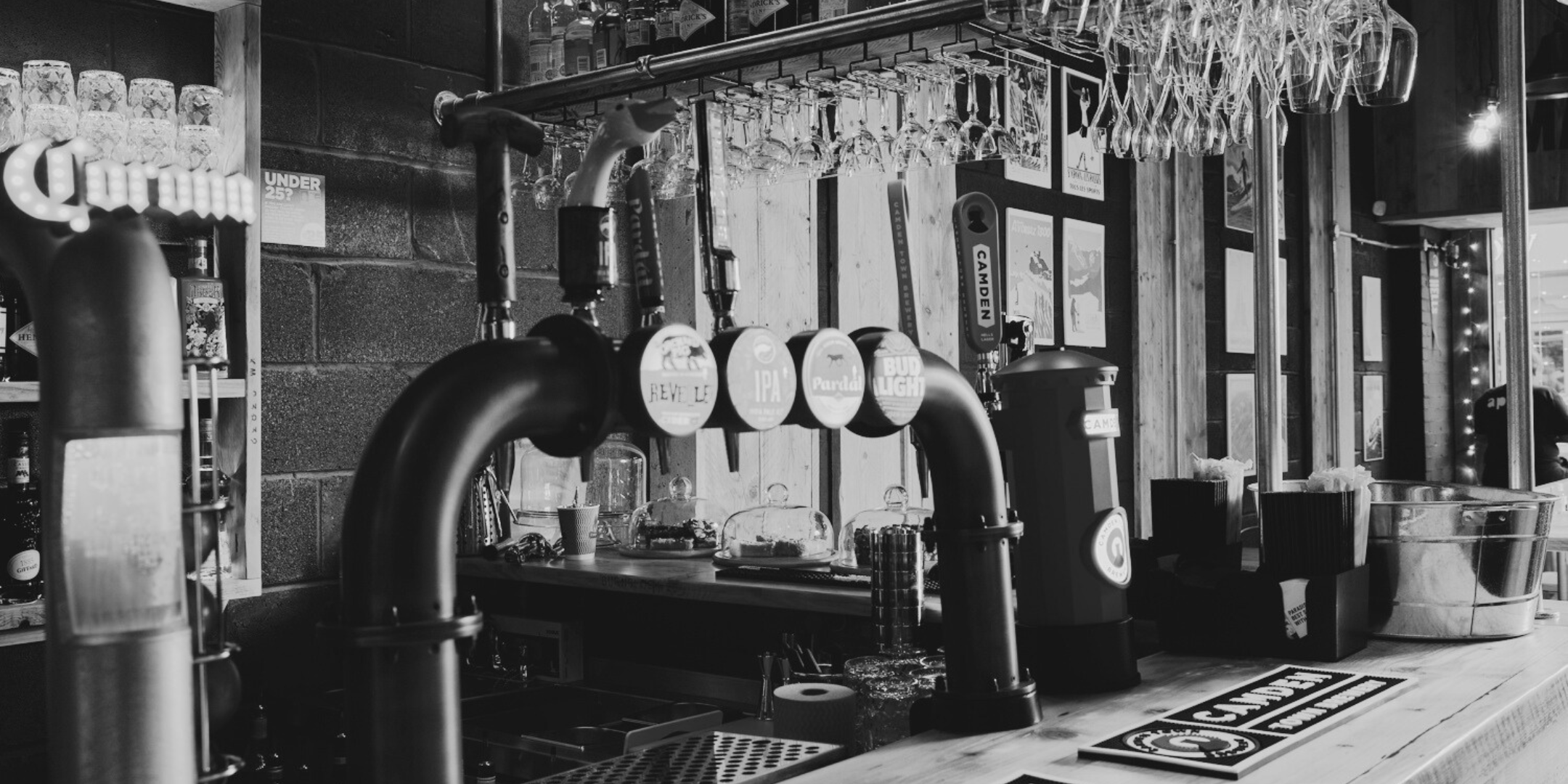 The bar at Longsands Après Morpeth