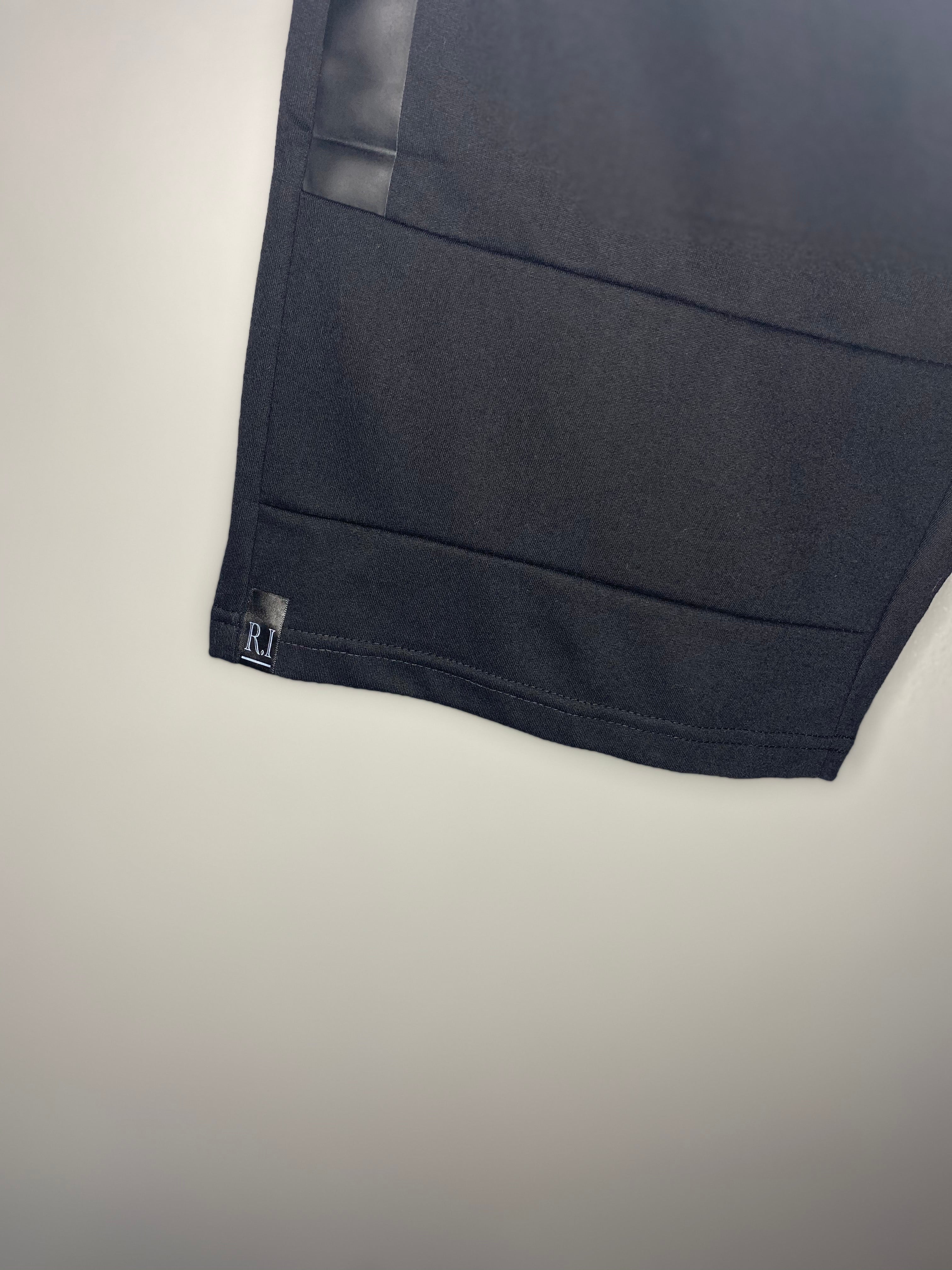 Euro Flex Tech Shorts - Black/Cran