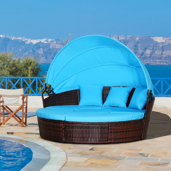 Choosing the best outdoor patio furniture to suit your space.png__PID:5801f852-ecf2-4853-9084-7cd09eacb18a