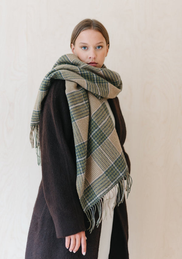 Lambswool Knee Blanket or Scarf in Mackellar Tartan 30 – Faire Living