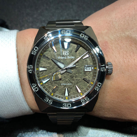 Smoothest Sweeping Hand on a Watch -- Seiko Spring Drive Movement – Samurai  Vintage Co.