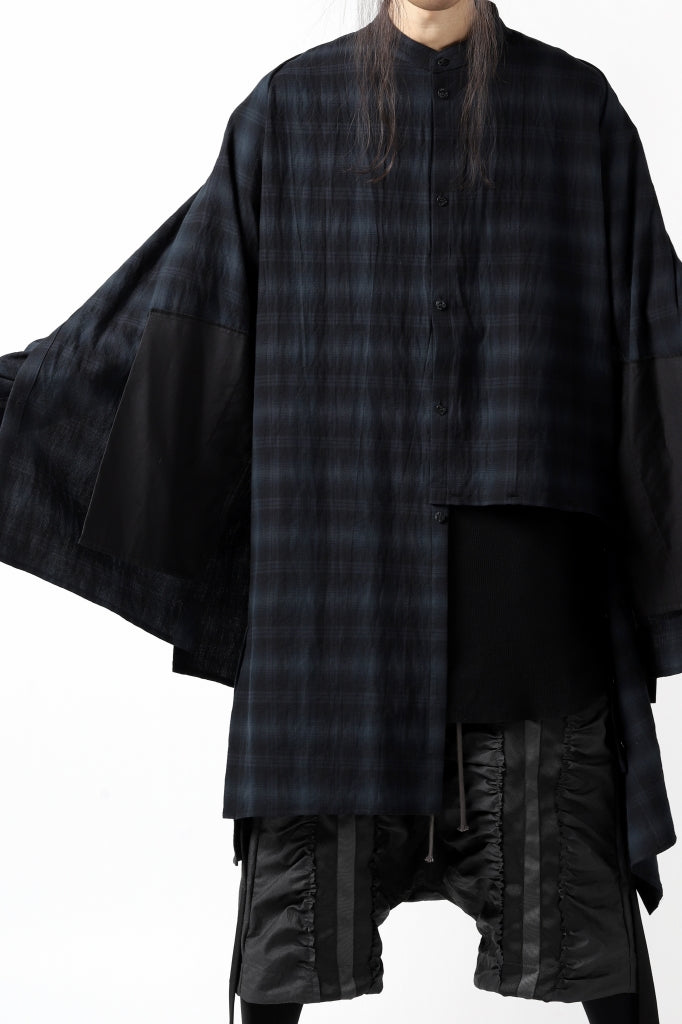 https://loom-osaka.com/collections/afartefact/products/a-f-artefact-ombre-layered-long-check-shirt-black-x-grey