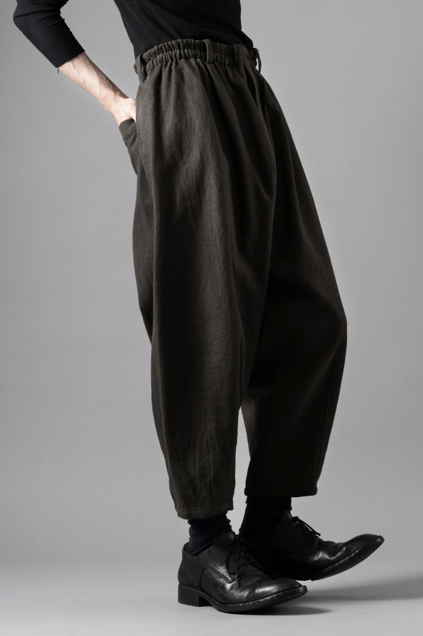 YUTA MATSUOKA dirts tapered trousers / sulfur dyed cotton linen gabardine