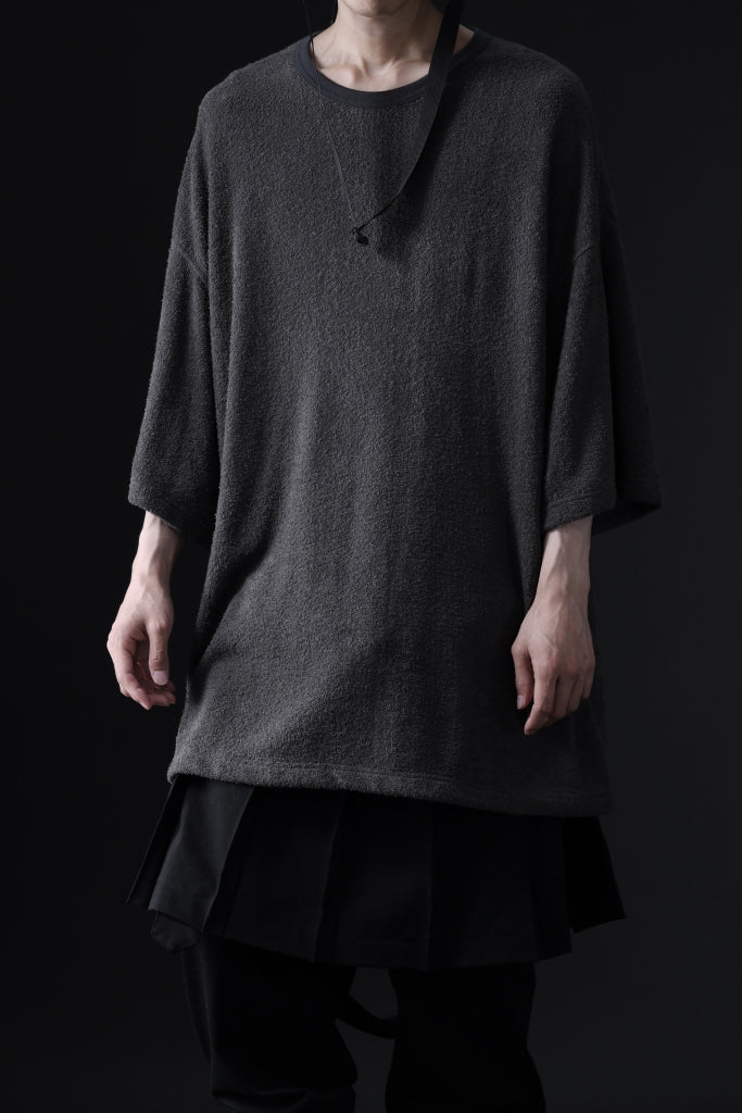 DEFORMATER.® OVERSIZED TOPS / DOUBLE SIDED SOFT PILE