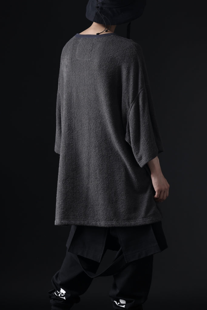 DEFORMATER.® OVERSIZED TOPS / DOUBLE SIDED SOFT PILE