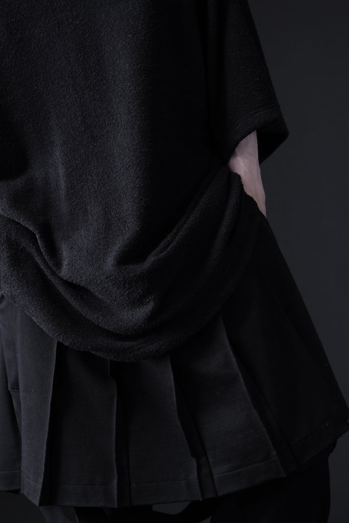DEFORMATER.® OVERSIZED TOPS / DOUBLE SIDED SOFT PILE