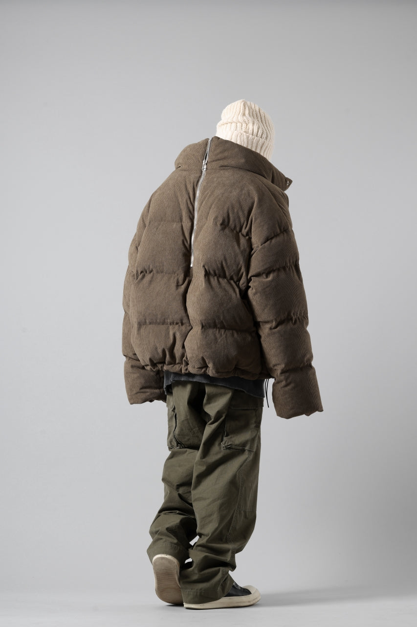 [ Jacket ] A.F ARTEFACT HIGH NECK DOWN JACKET / CORDUROY Price / ￥101,200 - (in tax) Foreign Price / ≒ $713.00 or €661,95 Size / 3 (*One Size) Color / Brown Material / PEs,Goose Down