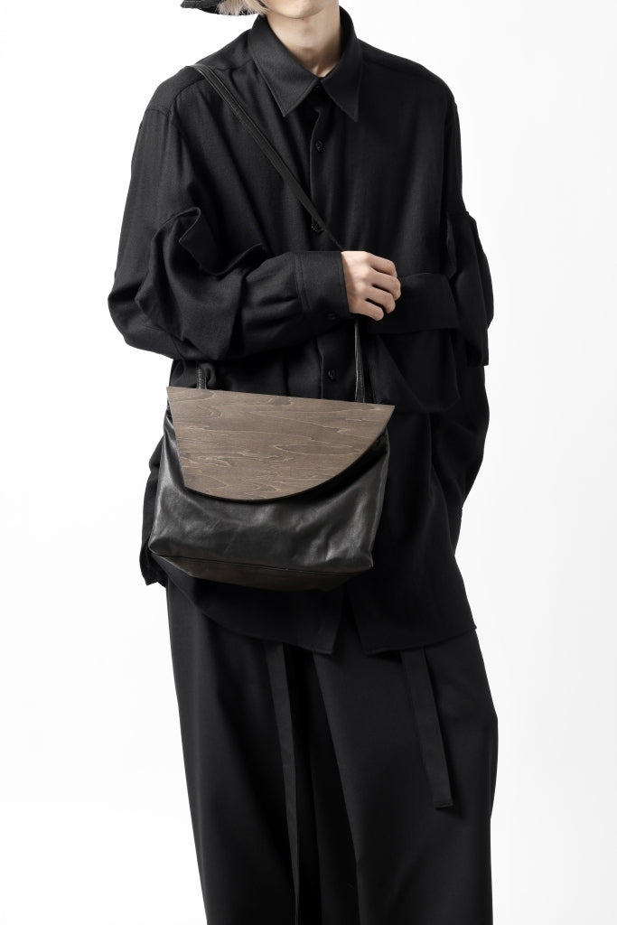 discord Yohji Yamamoto Namu Shoulder Bag / Soft Shrink Cow Leather + Wood