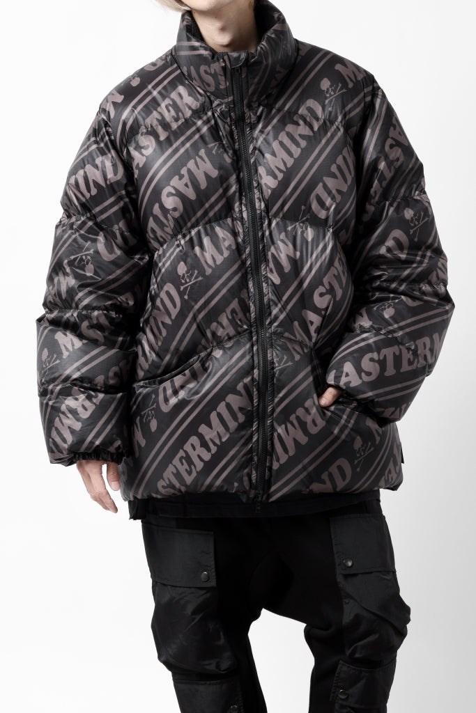 mastermind WORLD x Rocky Mountain Featherbed STAND DOWN JACKET
