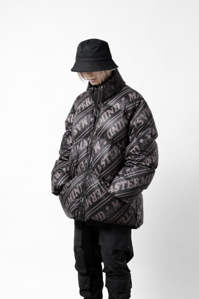 mastermind WORLD x Rocky Mountain Featherbed STAND DOWN JACKET