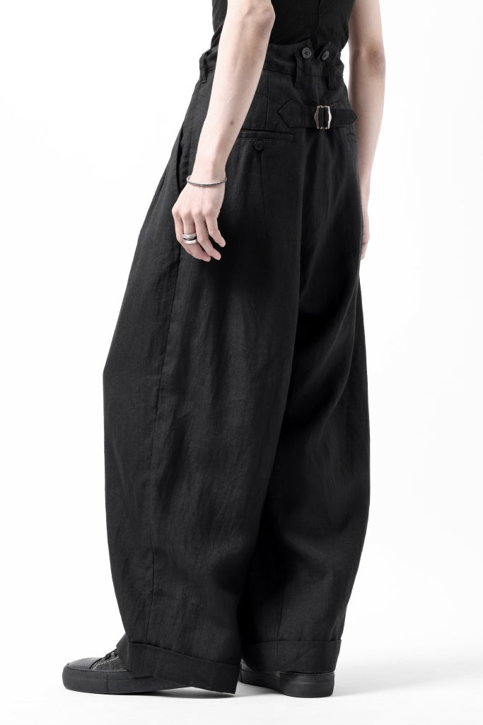 sus-sous cinematic trousers / 1/4 linen seating