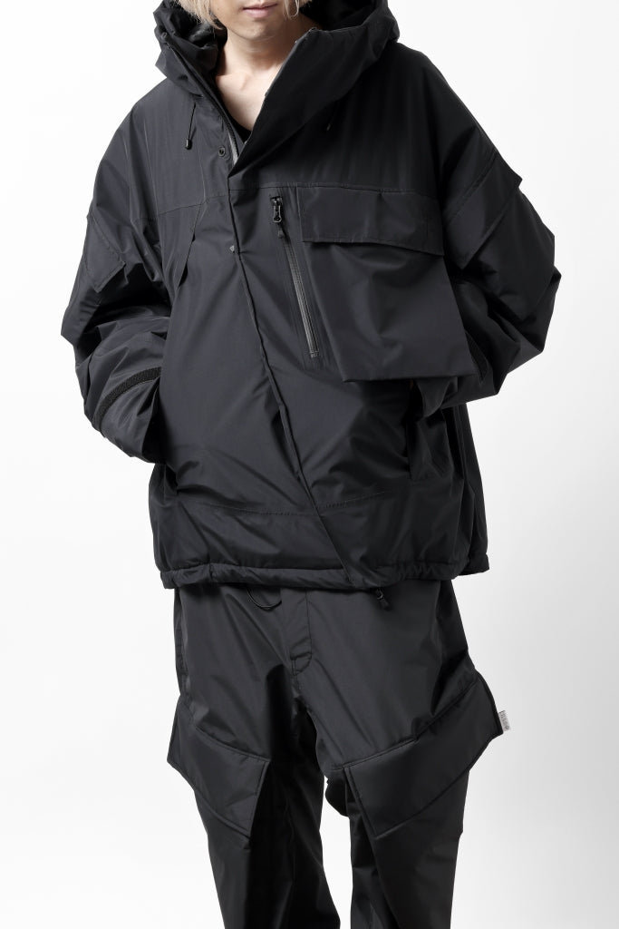 D-VEC x ALMOSTBLACK HOODED JACKET / GORE-TEX PRODUCT 2L PRIMALOFT SHELL