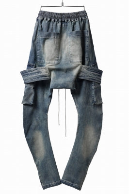 A.F ARTEFACT FLAP-DETAIL SLIM CARGO PANTS / FADED AGEING DENIM