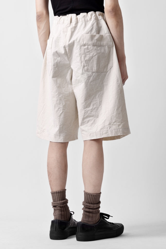 CAPERTICA 2-TUCK WIDE SHORTS / ARMY CANVAS