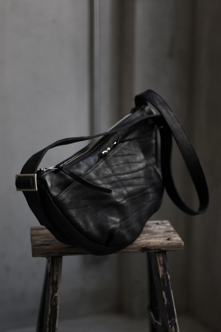 ISAMU KATAYAMA BACKLASH UTILITY SHOULDER BAG / GUIDI CALF