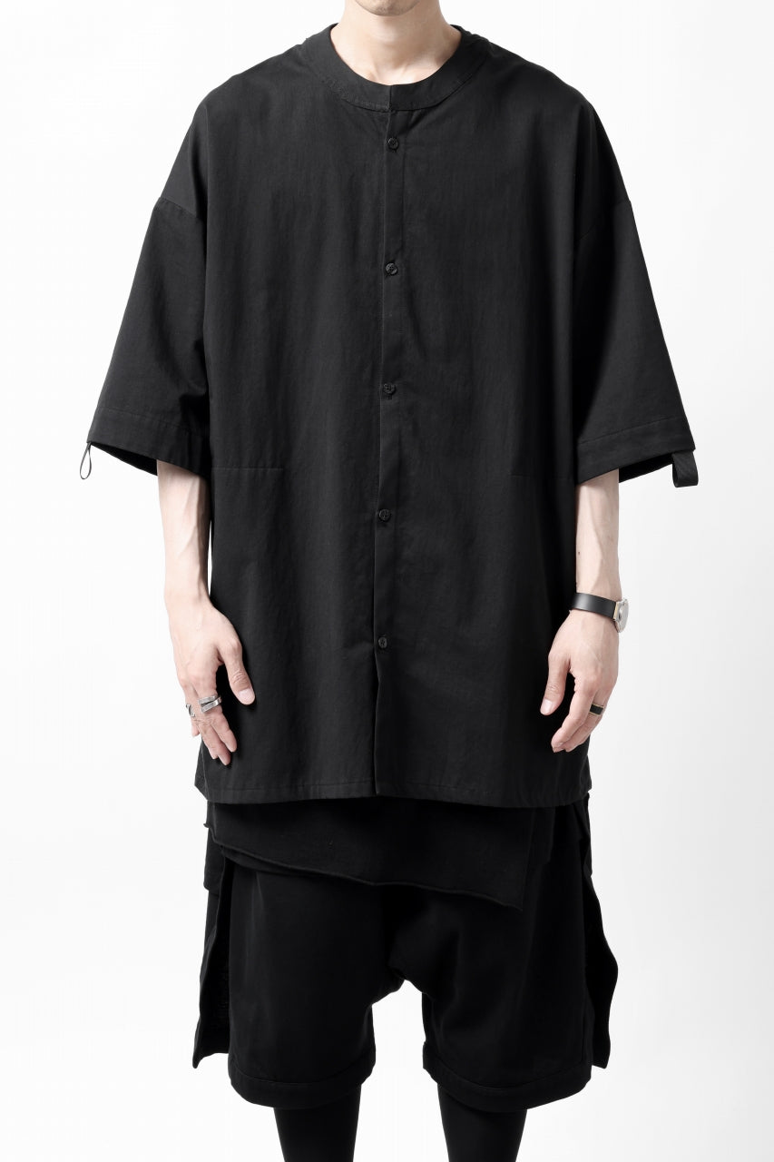 A.F ARTEFACT -MINIMAL- ROUND-NECK SHIRT