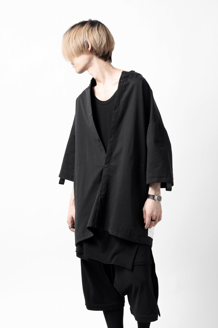 A.F ARTEFACT -MINIMAL- ROUND-NECK SHIRT