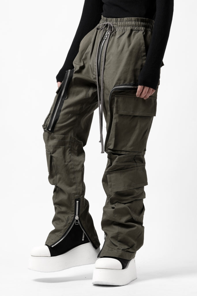 A.F ARTEFACT ZIP CARGO POCKET PANTS