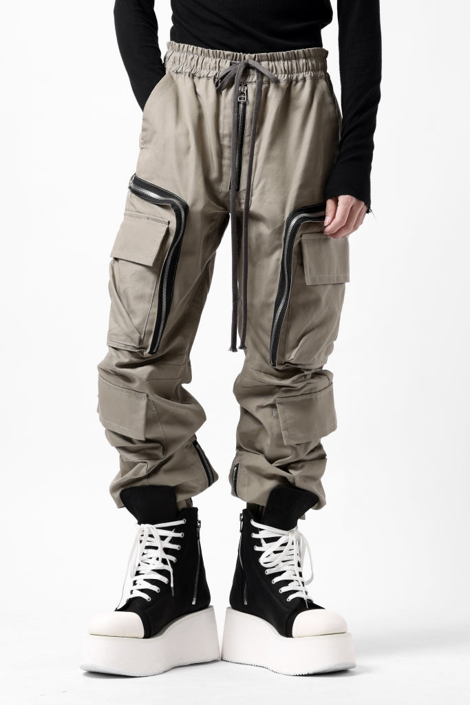 A.F ARTEFACT ZIP CARGO POCKET PANTS