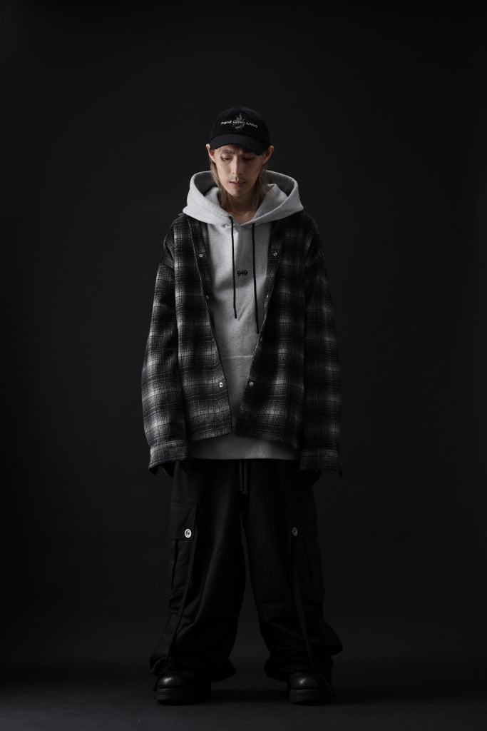 STYLING | A.F ARTEFACT - FLANNEL-SHIRT and SWEAT HOODIE.