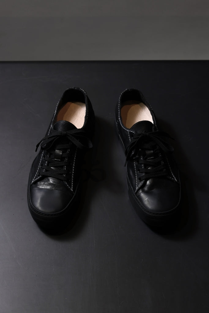 incarnation exclusive HORSE LEATHER LOW CUT LACE UP SNEAKER