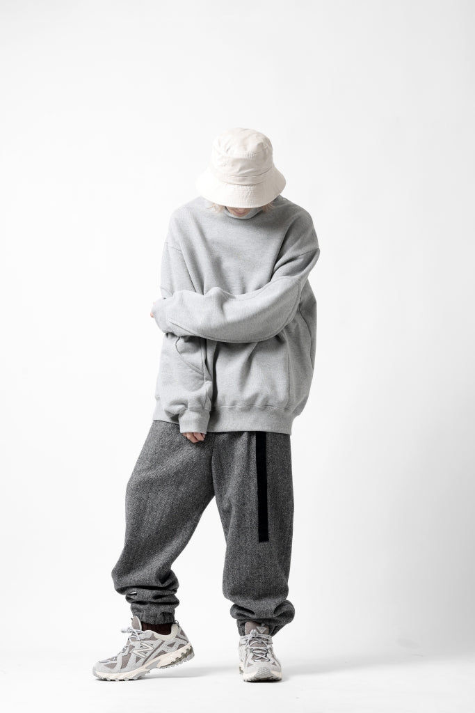 STYLING and NEW ARRIVAL | D-VEC,th products - GRAY -TONE.