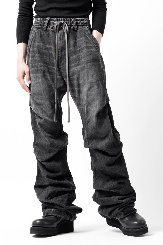 A.F ARTEFACT TUCK VOLUME BAGGY PANTS / FADED DENIM