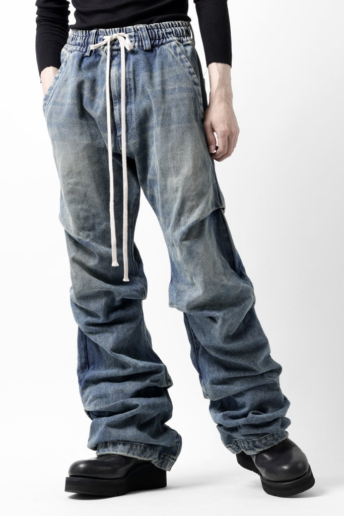 A.F ARTEFACT TUCK VOLUME BAGGY PANTS / FADED DENIM