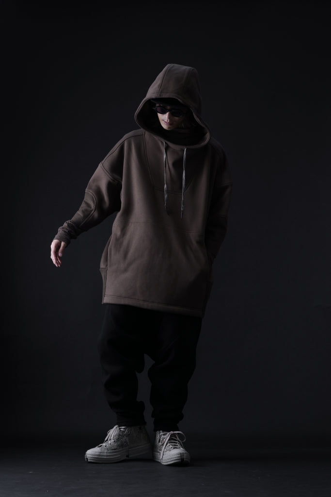 FIRST AID TO THE INJURED -TABEO- OVER HOODIE / HEAVYWEIGHT TERRY WARMER