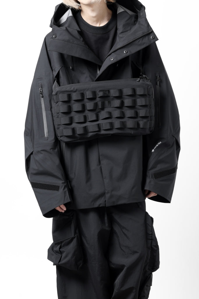 D-VEC x ALMOSTBLACK HOODED JACKET wt. DETACHABLE BAG / GORE-TEX PRODUCT SHELL