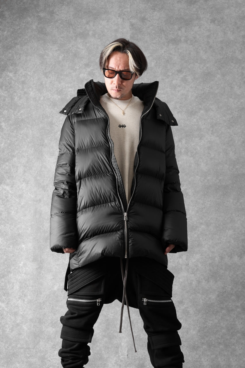 [ Jacket ] A.F ARTEFACT exclusive DUVET VERTICAL DOWN JACKET Price / ￥115,500 - (in tax) Foreign Price / ≒ $786.00 or €745,95 Size / 1,3 (*Wearing;3) Color / Black Material / Nylon,Goose Down