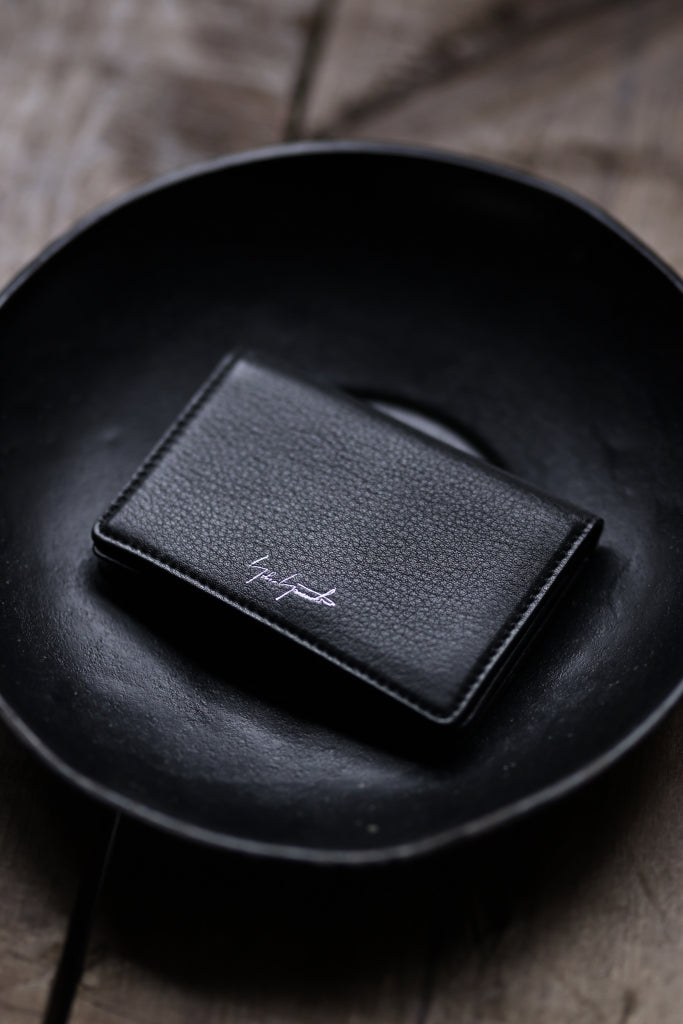 [ Card case ] discord Yohji Yamamoto Card Holder Price / ￥22,000 - (in tax) Foreign Price / ≒ $151.00 or €155,95 Size / One Size (*H.5cm W11cm D1.5cm) Color / Black Material / Shrink Cow Leather