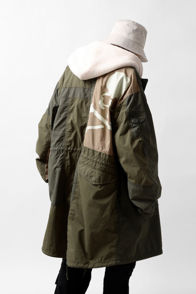 mastermind WORLD x ALPHA INDUSTRIES M-65 FISHTAIL COAT - CRAZY PANELED